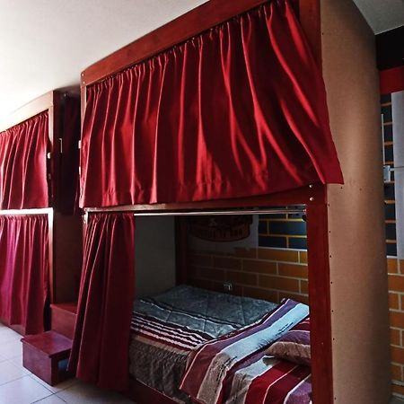 Casa Sucre Hostel Аякучо Екстериор снимка
