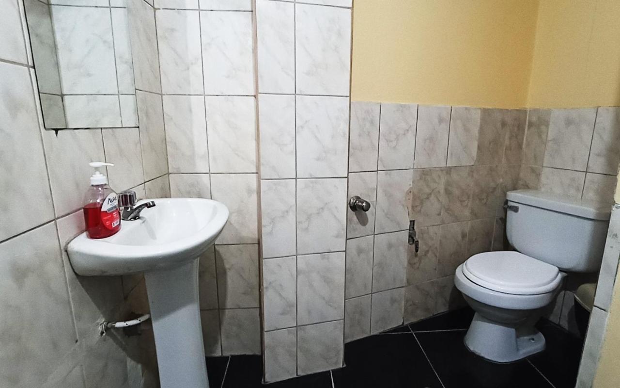 Casa Sucre Hostel Аякучо Екстериор снимка